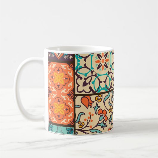 Farbenfrohe Patchwork-Tile: Motive der islamischen Kaffeetasse (Links)