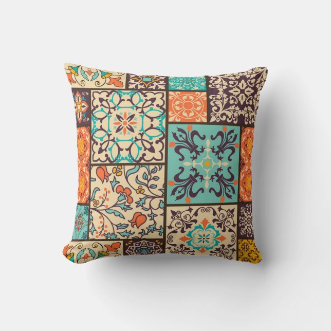 Farbenfrohe Patchwork-Tile: Motive der islamischen Kissen (Vorderseite)
