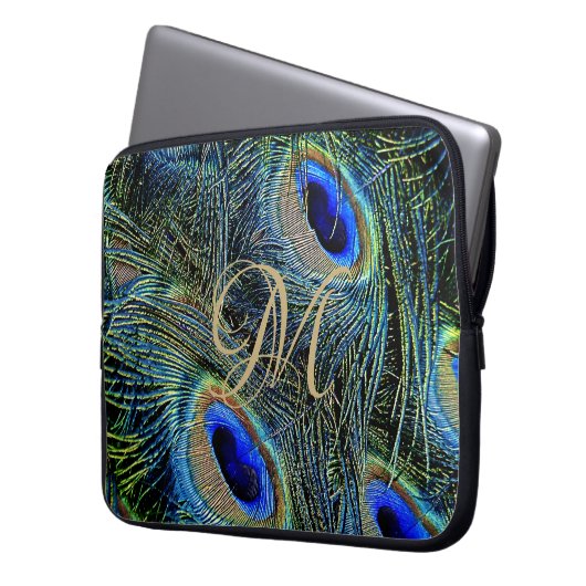 Farbenfrohe PfauenFedern in Gold Monogram Laptopschutzhülle (Vorderseite Links)