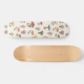 Farbenfrohe Pilze Doodle Muster Skateboard (Horizontal)