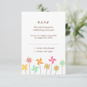 farbenfrohe Pinwheel-Hochzeit RSVP Karte (Stehend Vorderseite)