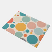 Farbenfrohe Polka Dots Fußmatte (Schrägansicht)