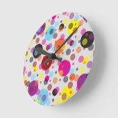 Farbenfrohe Polka Dots Runde Wanduhr (Winkel)
