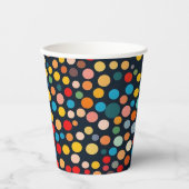 Farbenfrohe Polka Punkte auf dunklem Hintergrund Pappbecher (Vorderseite)