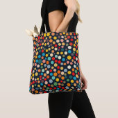 Farbenfrohe Polka Punkte auf dunklem Hintergrund Tasche (Von Nahem)