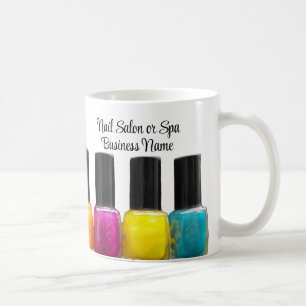 Farbenfrohe polnische Nagelflaschen, Nagelstudio Kaffeetasse
