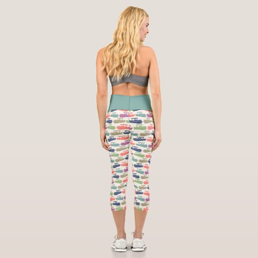 Farbenfrohe Pontoon Boote Gemusterte Boote Printwe Capri Leggings (Rückseite)