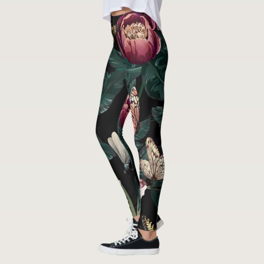 Farbenfrohe Ponys: große Blume. Leggings (Links)