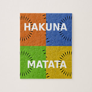 Farbenfrohe Pop-Art-Collage und "Hakuna Matata"-Bo Puzzle