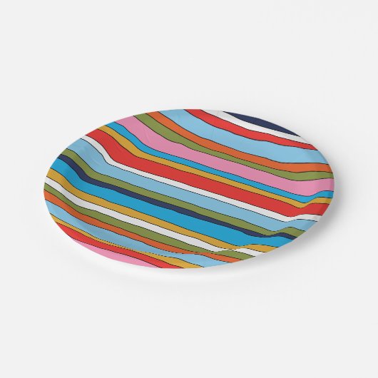 Farbenfrohe Pop Streifen Seitenmuster Pappteller (Schrägansicht)