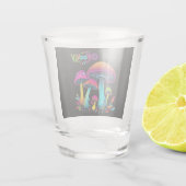 Farbenfrohe psychedelische Pilze- Schnapsglas (Rückseite)