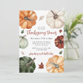 Farbenfrohe Pumpkins Rustikales Erntedank Dinner Einladung (Stehend Vorderseite)