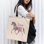 Farbenfrohe Rainbow Horrormonogramm Tragetasche<br><div class="desc">Alle Farben des Regenbogens in diesem magischen Pferd mit gestreiften Wirbel von vielen Farben. Personalisieren Sie mit Ihrem Namen oder Monogramm für eine individuelle Totbeutel. Sie können Schriftart,  Schriftart und Schriftart nach Ihren Wünschen ändern.</div>