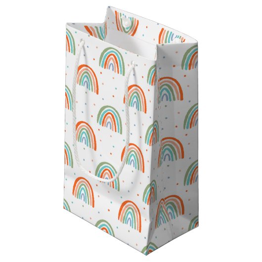 Farbenfrohe Rainbow Polka Dot Pattern Kleine Geschenktüte (Vorderseite Schrägansicht)