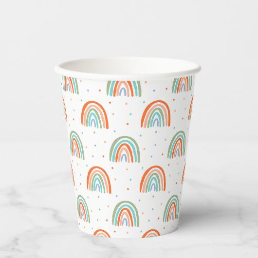 Farbenfrohe Rainbow Polka Dot Pattern Pappbecher (Vorderseite)
