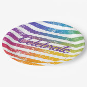 Farbenfrohe Rainbow-Themes Streifen zelebrieren Pappteller (Schrägansicht)