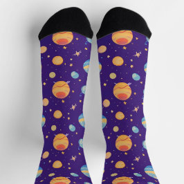Farbenfrohe Raumgestaltung mit Planeten, Sternen Socken