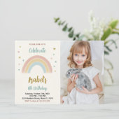 Farbenfrohe Regenbogen Geburtstag Einladung mit Fo (Stehend Vorderseite)