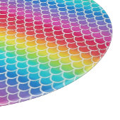 Farbenfrohe Regenbogen-Meerjungwaagen Schneidebrett (Ecke)