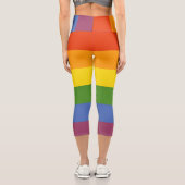 Farbenfrohe Regenbogen-Streifen Capri Leggings (Rückseite)