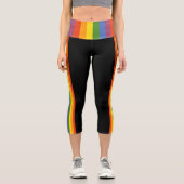 Farbenfrohe Regenbogen-Streifen Capri Leggings (Vorderseite)