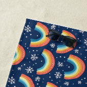 Farbenfrohe Regenbogen und Schneeflocken Strandtuch (Beispiel)