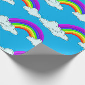 Farbenfrohe Regenbögen und Wolken am Blauen Himmel Geschenkpapier (Ecke)