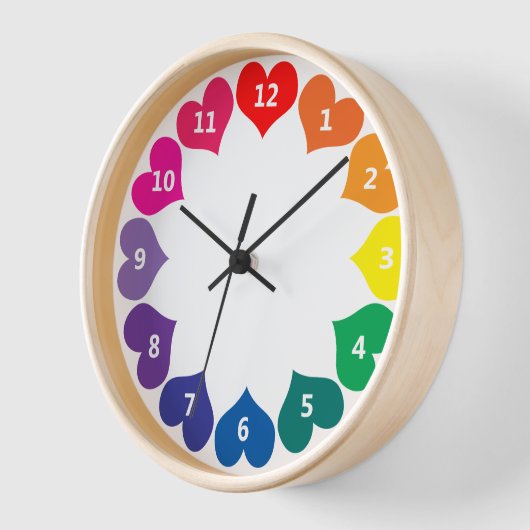 Farbenfrohe Regenbogenfarbenherzen auf Weiß Uhr (Winkel)