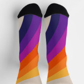 Farbenfrohe Regenbogenkunst im Retrostil Socken (Oben)