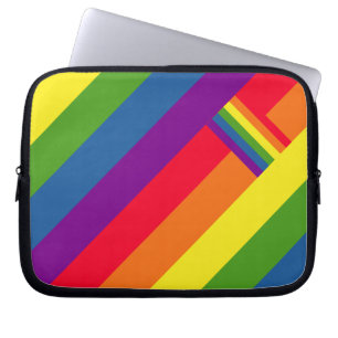 Farbenfrohe Regenbogenstreifen Feiern mit Fahne Laptopschutzhülle