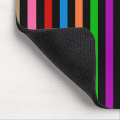 Farbenfrohe Regenbogenstreifen Linien Design - Sch Mousepad (Ecke)