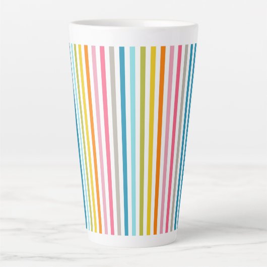 Farbenfrohe Regenbogenstreifen Milchtasse (Vorderseite)