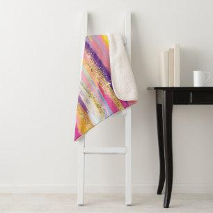 Farbenfrohe Regenbogenstreifen mit Imitaten Gold G Sherpadecke