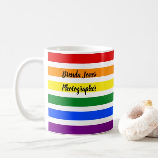 Farbenfrohe Regenbogenstreifen Vorlage für Fotogra Kaffeetasse (Mit Donut)