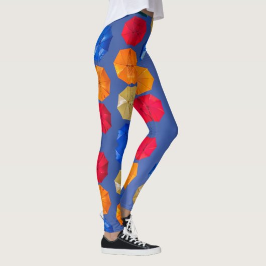 Farbenfrohe Regenschirme in himmelblau-orange rot Leggings (Rechts)