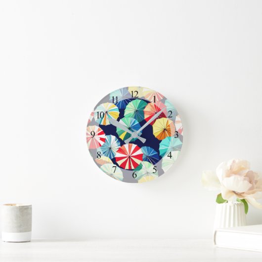 Farbenfrohe Regenschirme Runde Wanduhr (Zuhause)