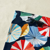 Farbenfrohe Regenschirme Strandtuch (Beispiel)