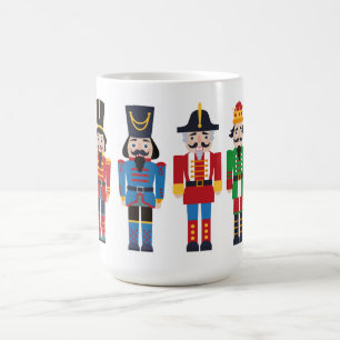 Farbenfrohe Reihe von mehrfarbigen Nutcrackern Kaffeetasse
