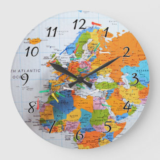 Farbenfrohe Reisekarte Große Wanduhr