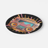 Farbenfrohe Retro-80er-Boombox mit Sonnenaufgang i Pappteller (Schrägansicht)