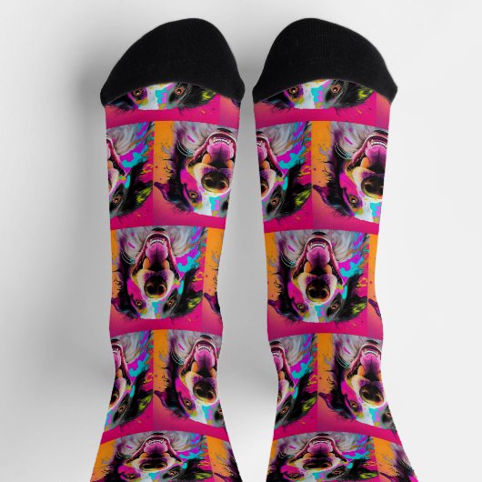 Farbenfrohe Retro Happy Dog Socken (Oben)