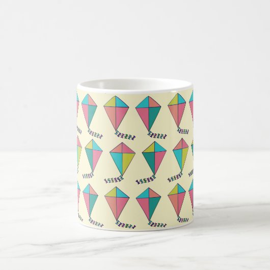 Farbenfrohe Retro Kite Muster Kaffeetasse (Mittel)