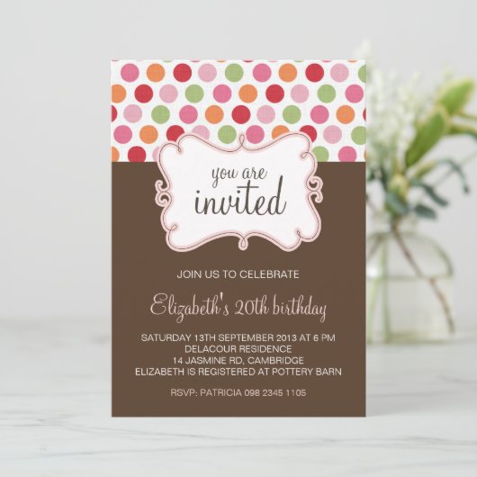 Farbenfrohe Retro Polka Dots Einladung zum Geburts (Stehend Vorderseite)