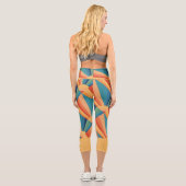 Farbenfrohe Retro-Regenbogen Sunbury Custom Pickle Capri Leggings (Rückseite)
