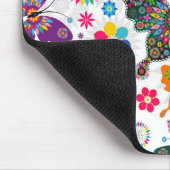 Farbenfrohe Retro-Schmetterlinge und Blume-Muster Mousepad (Ecke)
