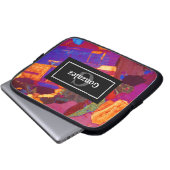 Farbenfrohe Rock-Dünnschicht mit Name und Monogram Laptopschutzhülle (Vorne Knopf)