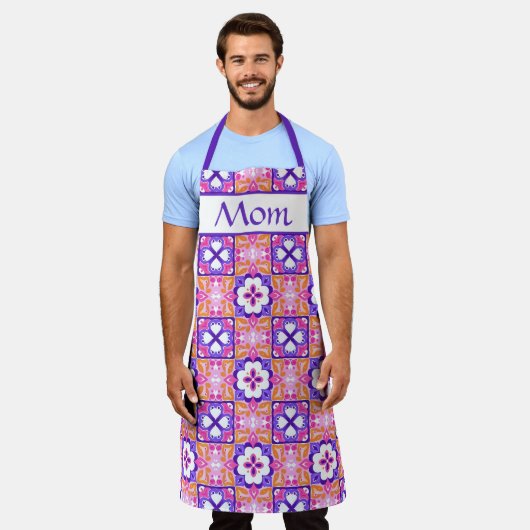 Farbenfrohe rosa und Lila Fliesenmuster im spanisc Schürze (Getragen)