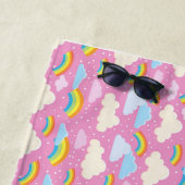 Farbenfrohe rosa Wolken und Regenbogen Strandtuch (Beispiel)