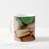 Farbenfrohe Sandwichkekse Kaffeetasse (Vorderseite Links)