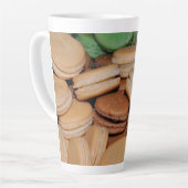 Farbenfrohe Sandwichkekse Milchtasse (Linke Ecke)